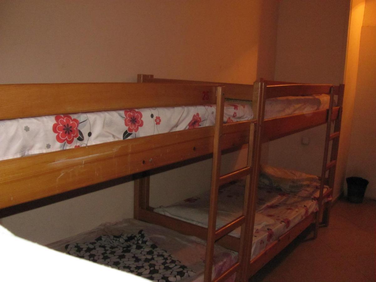 Lucky Travelers Room Tbiliszi Szoba fotó